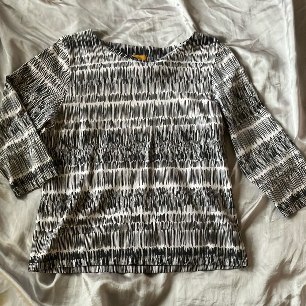 Stylish Black and White Women's Top